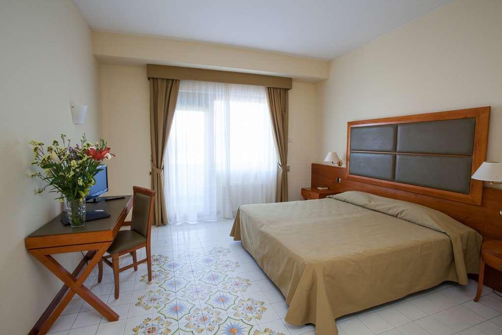 Grand Hotel Don Juan Giulianova Quarto foto